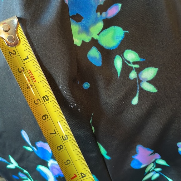 NWT hard to find plus size 34 skirted swimsuit fully lined built in support - Picture 10 of 10